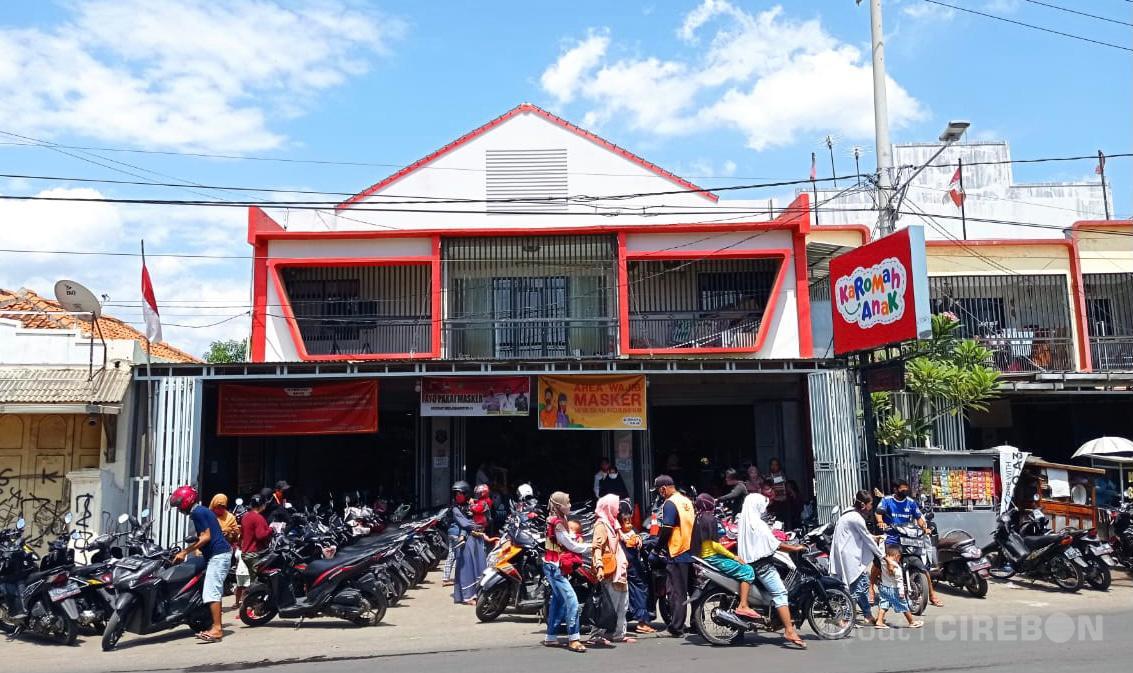 Toko Karomah: Jantung Belanja Lokal yang Tak Pernah Padam di Cilacap